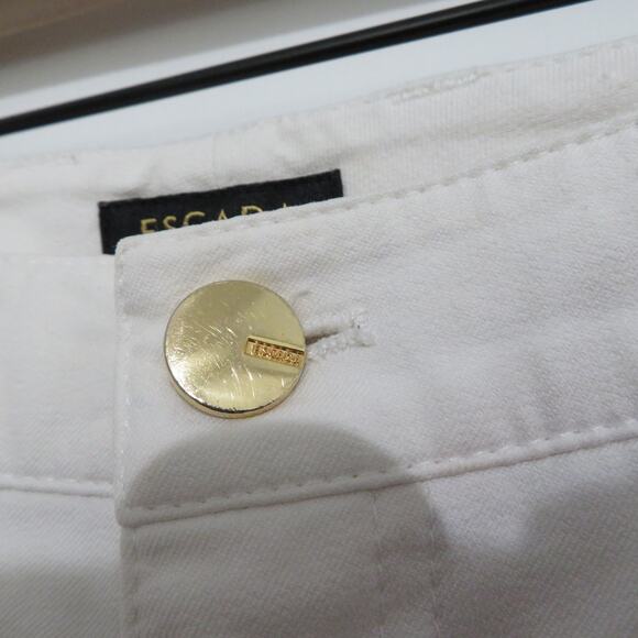 Escada Womens Sz EU 36 US 6 White Pants Straight Leg Hold Hardware - Picture 4 of 9